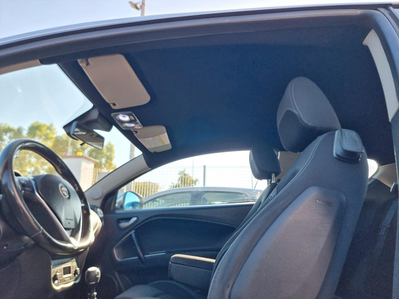 Alfa Romeo MiTo 1.3 JTDm-2 95 CV S&S Distinctive