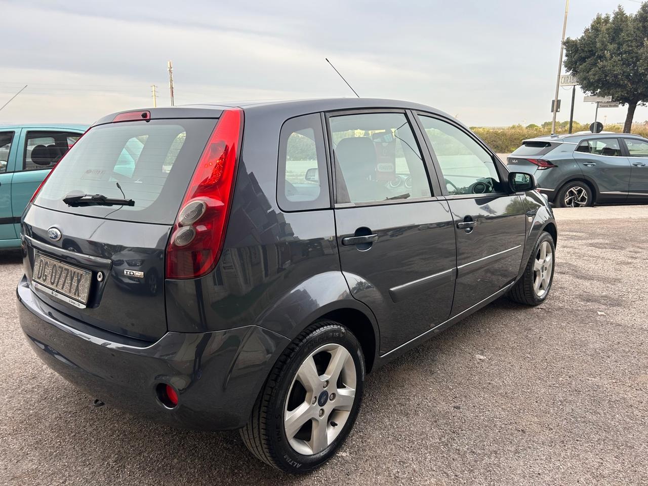 Ford Fiesta 1.4 TDCi 5p. Ghia