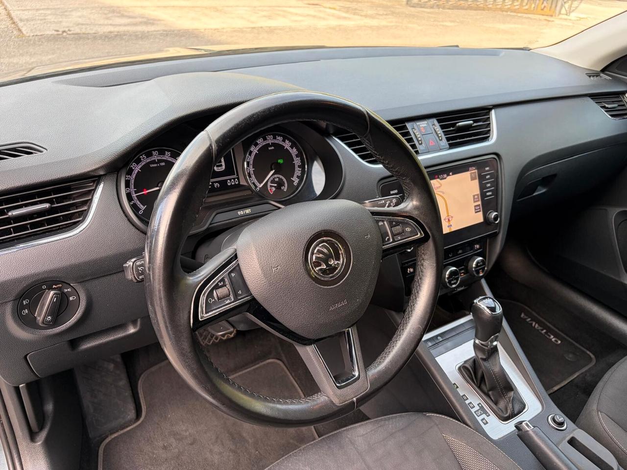 SKODA OCTAVIA 1.6 TDI 116 CV WAGON AMBITION