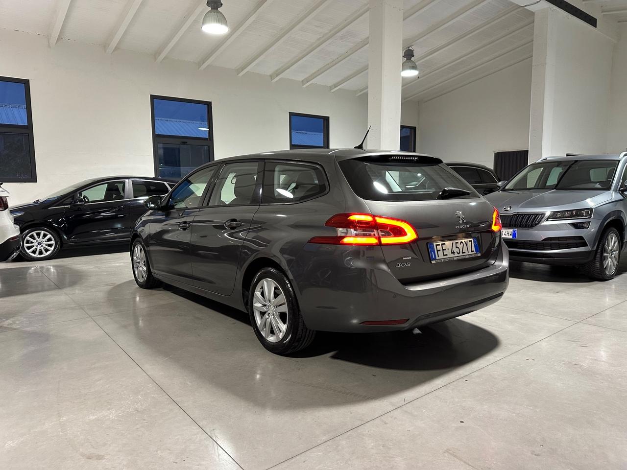 Peugeot 308 BlueHDi 120 S&S SW Allure
