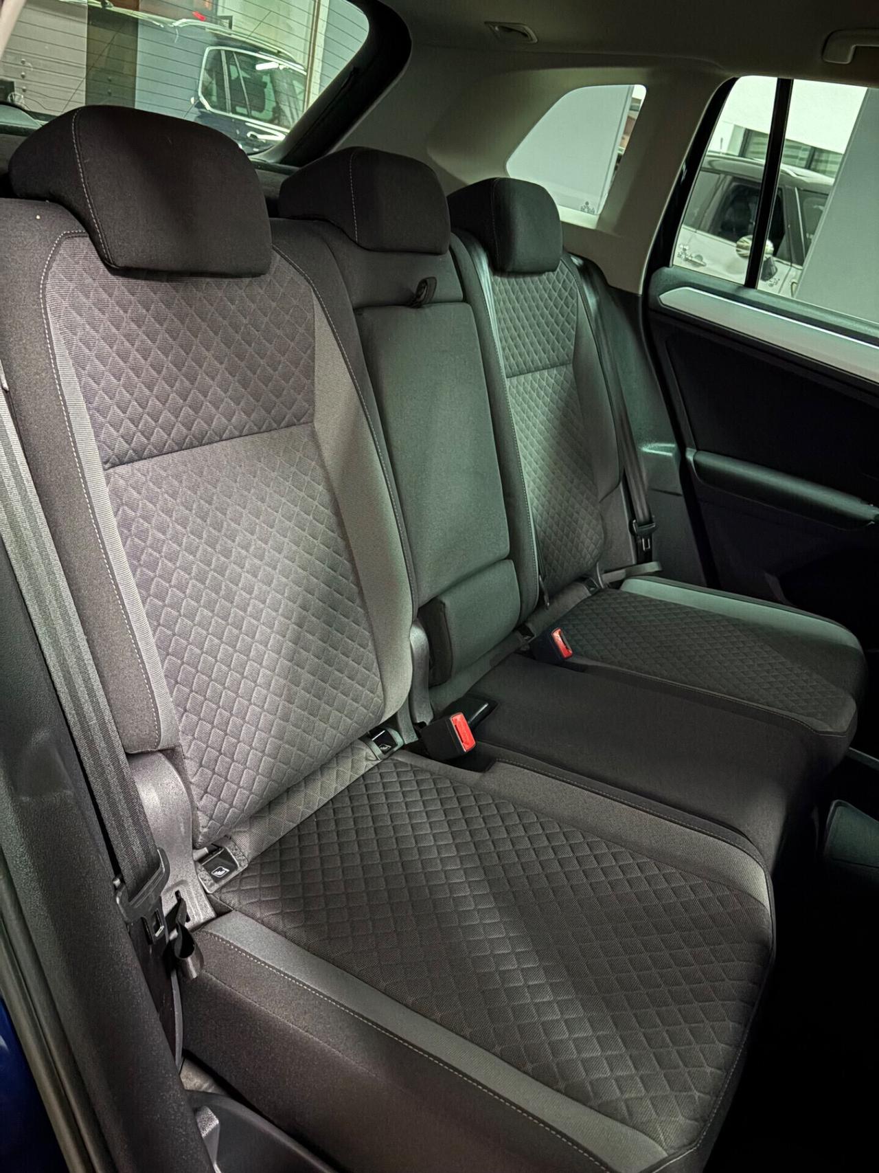 Volkswagen Tiguan 2.0 TDI DSG ** SPORT 4MOTION BMT