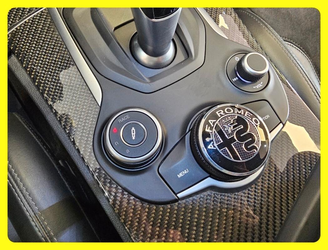 Alfa Romeo Stelvio 2.9 Bi-Turbo V6 510 CV AT8 Quadrifoglio