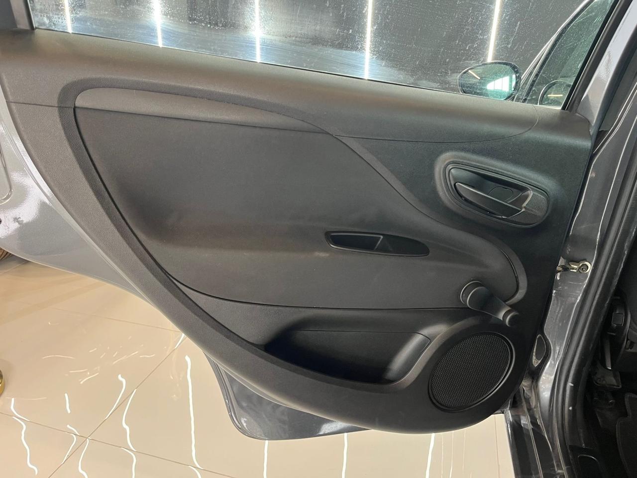 Fiat Punto 1.4 8V 5 porte Natural Power Lounge OK NEOPATENTATI