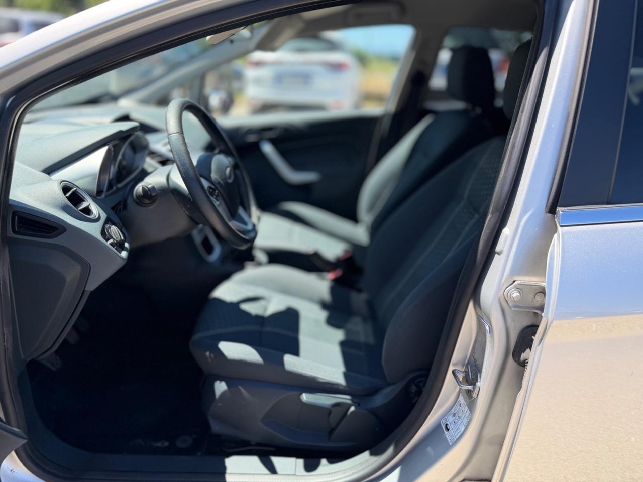 Ford Fiesta 1.4 5 porte Bz.- GPL Titanium