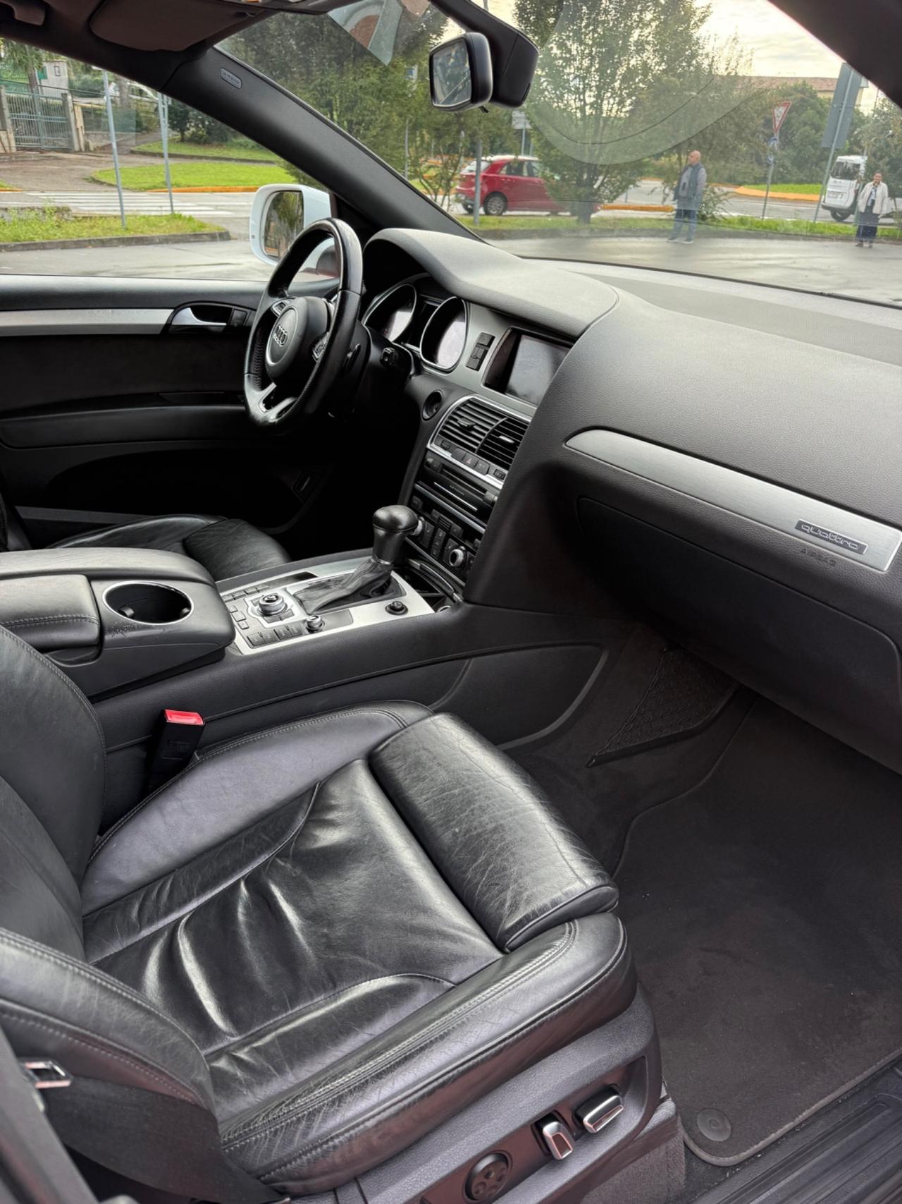 Audi Q7 3.0 V6 TDI quattro tiptronic edition