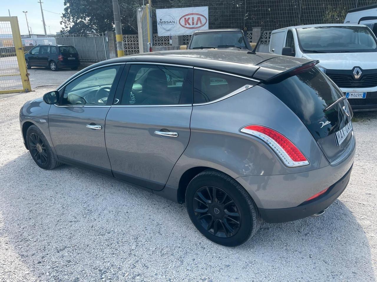 Lancia Delta 1.9 MJT Twinturbo DPF Platinum
