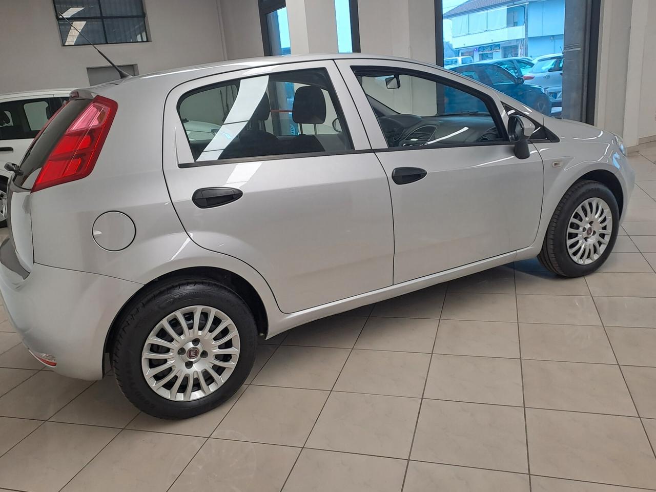 Fiat Punto 1.2 8V 5 porte Street