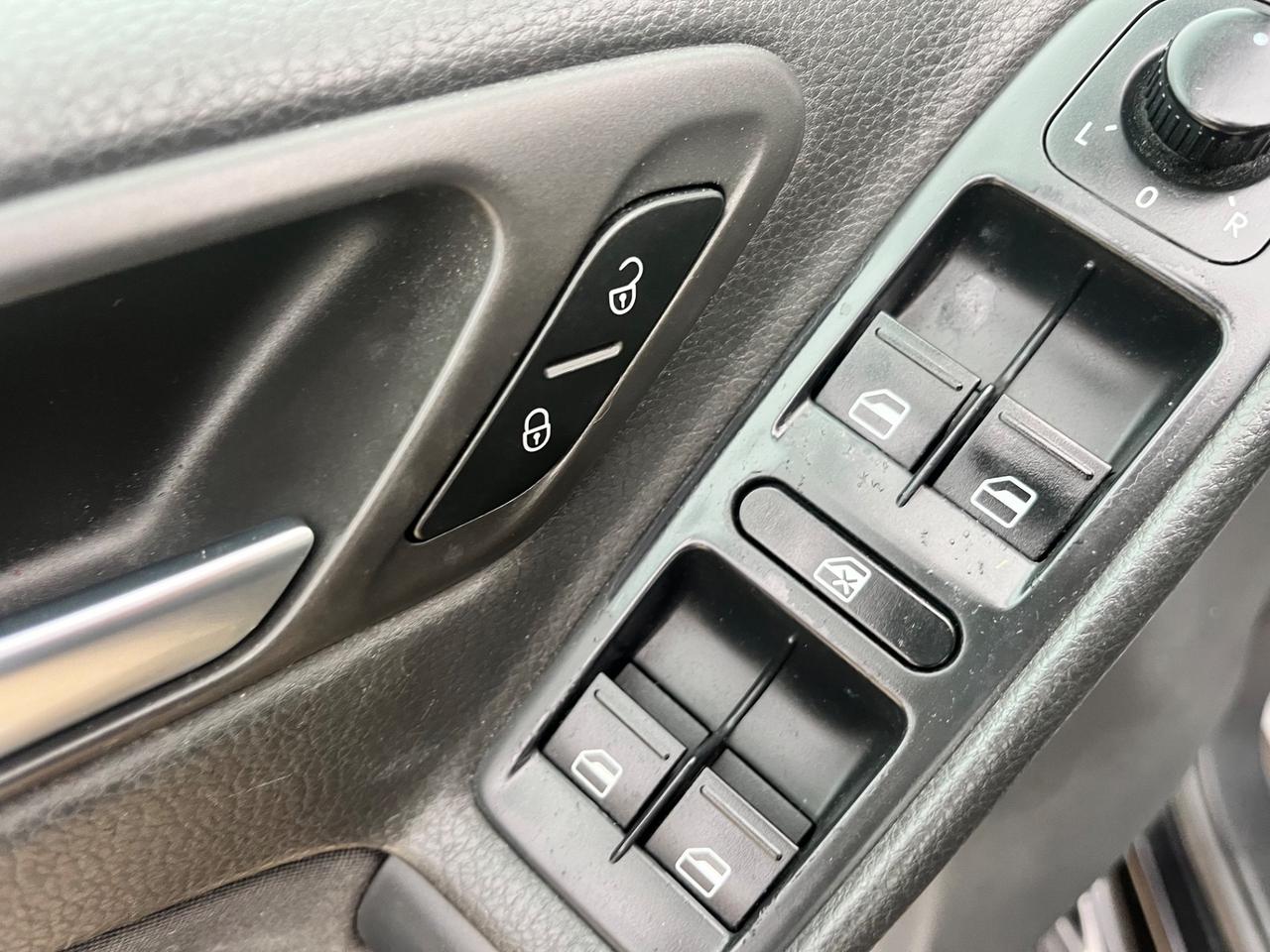 Volkswagen Golf 1.6 TDI DPF 5p.