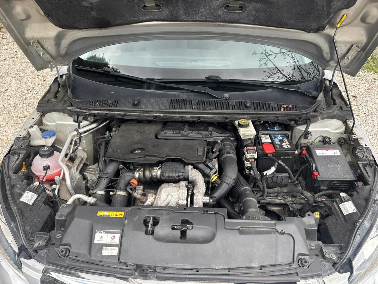 Peugeot 308 1.6 e-HDi 115 CV Stop&Start Business 2015..