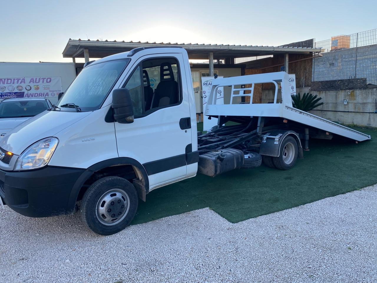 Iveco Daily 35C15 Carroattrezzi Clima Patente B
