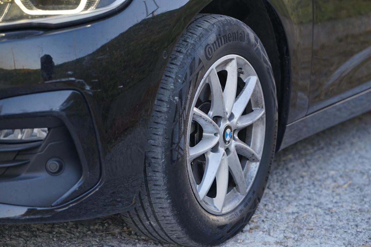BMW 216 216d Active Tourer Luxury