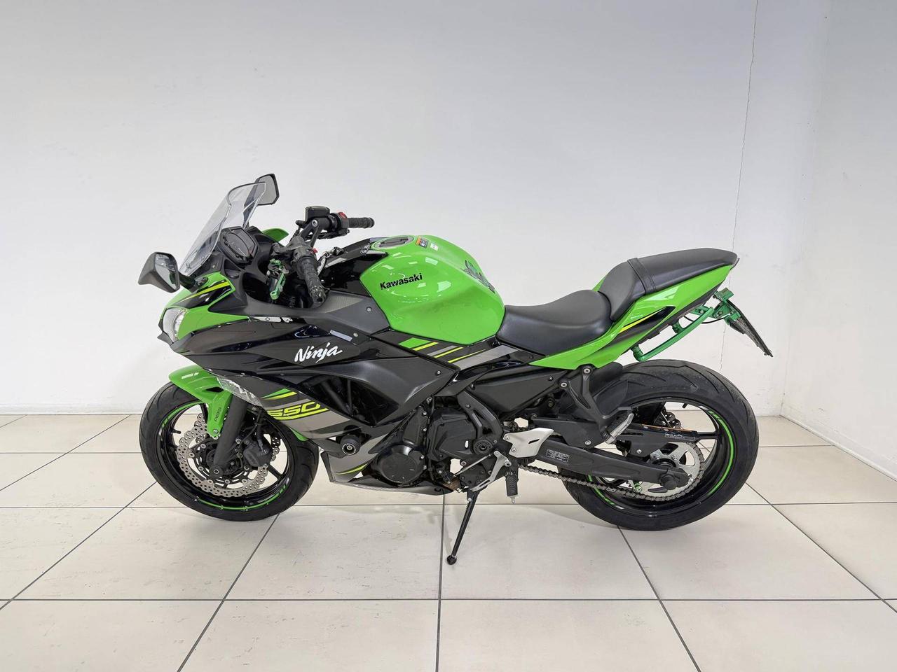 KAWASAKI Ninja 650