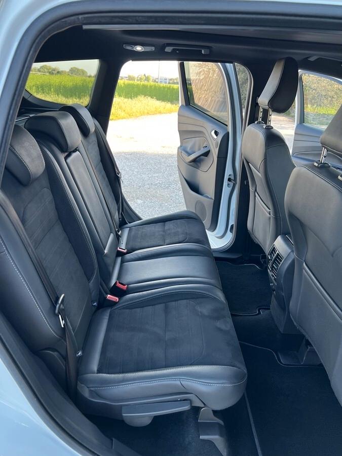 Ford Kuga 2.0 TDCI 180 CV S&S 4WD Powershift ST-Line Business