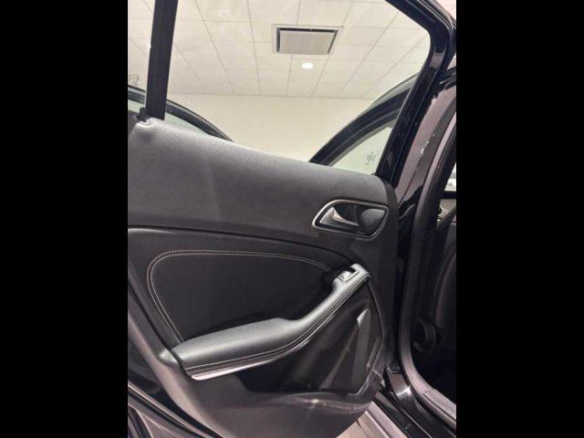 MERCEDES-BENZ G LA (X156) - LA 180 d Automatic Premium