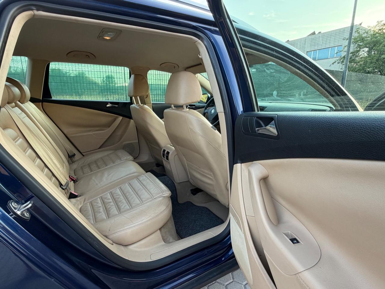 Volkswagen Passat 2.0 TDI DPF Var. Highline