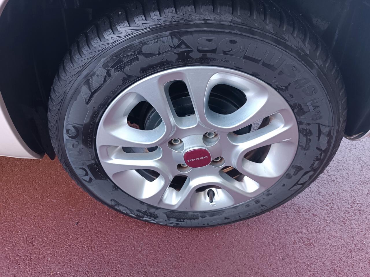 PANDA 1200 GPL LOUNGE UNIPROP CON----74000 KM------