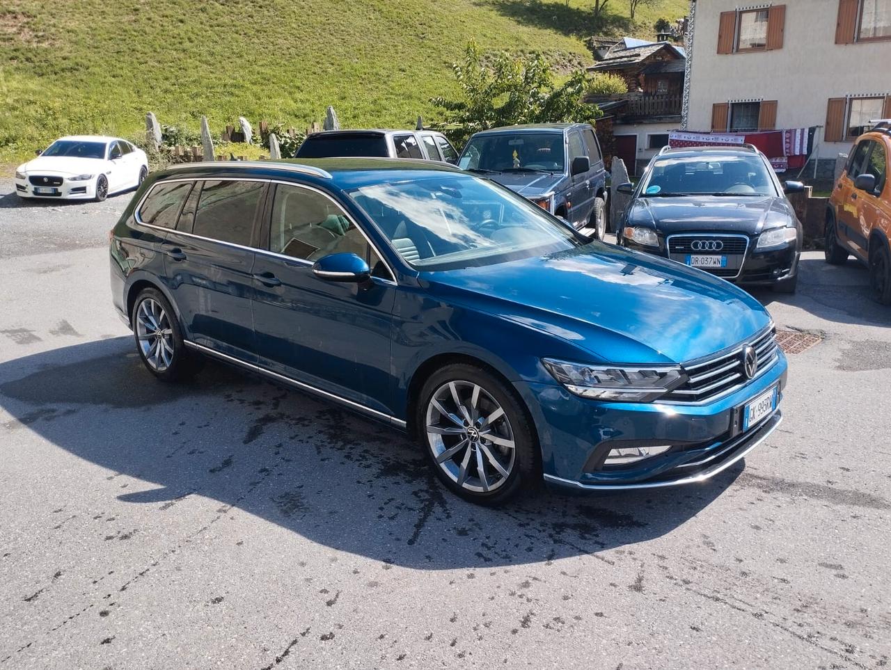 Volkswagen Passat Variant 2.0 TDI SCR 200 CV 4MOTION DSG Executive