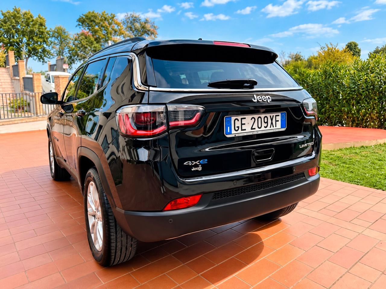 Jeep Compass 1.3 Turbo T4 190 CV PHEV AT6 4xe Business Plus da 150 euro al mese