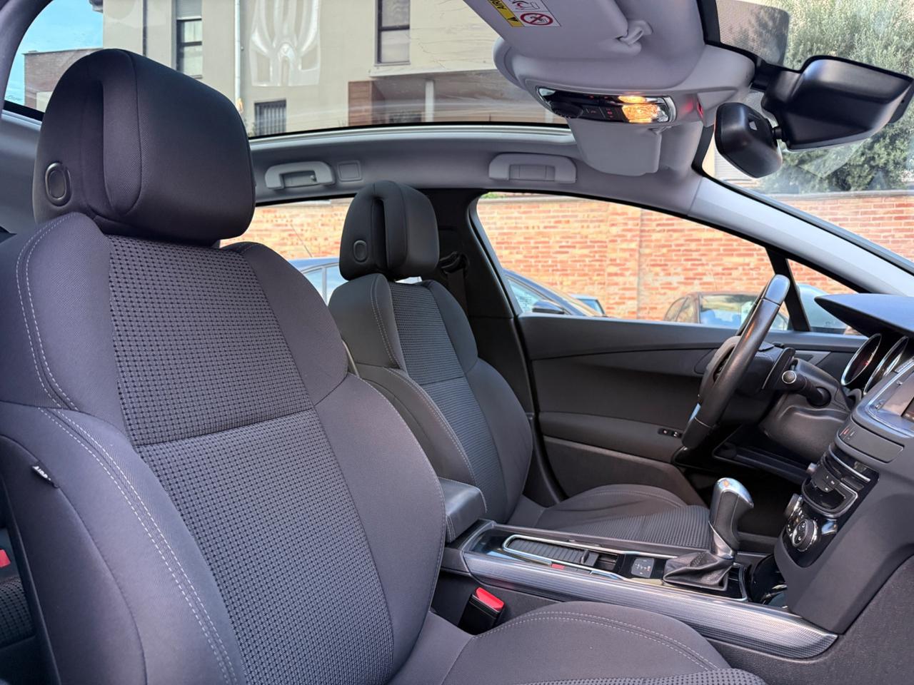 Peugeot 508 BlueHDi 180 EAT6 S&S SW Allure