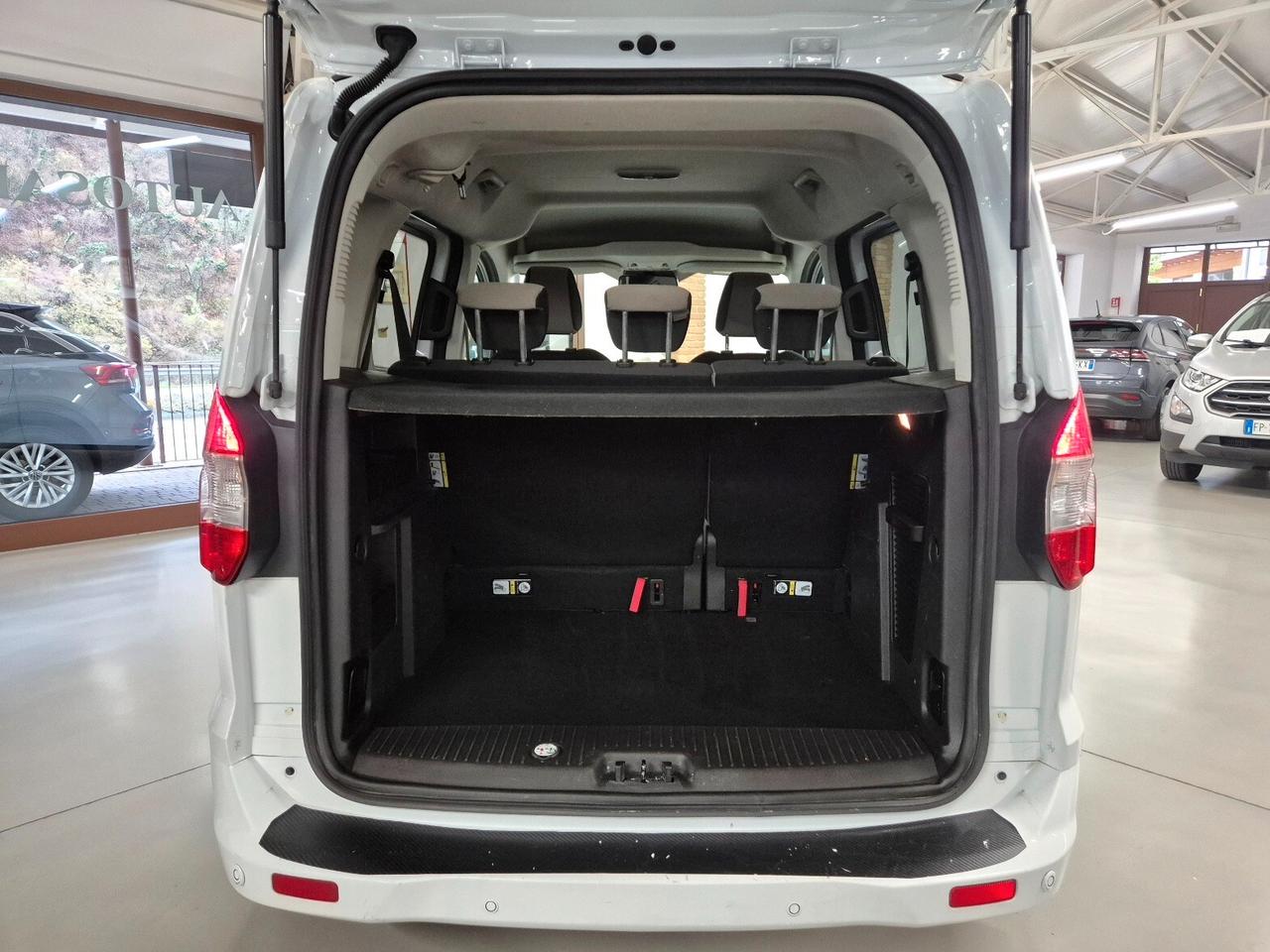 Ford Tourneo Courier 1.0 EcoBoost 100 CV Titanium