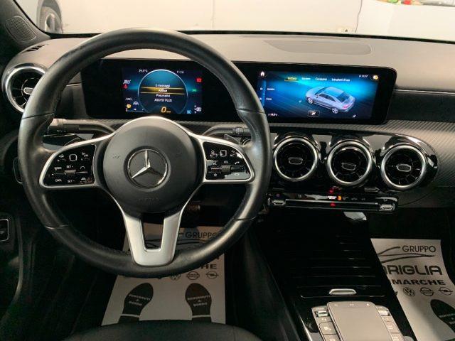 MERCEDES-BENZ CLA 180 d Automatico Sport