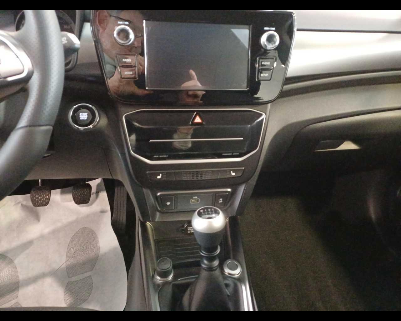 KGM TIVOLI B 1.5 2WD MT 135CV FL24