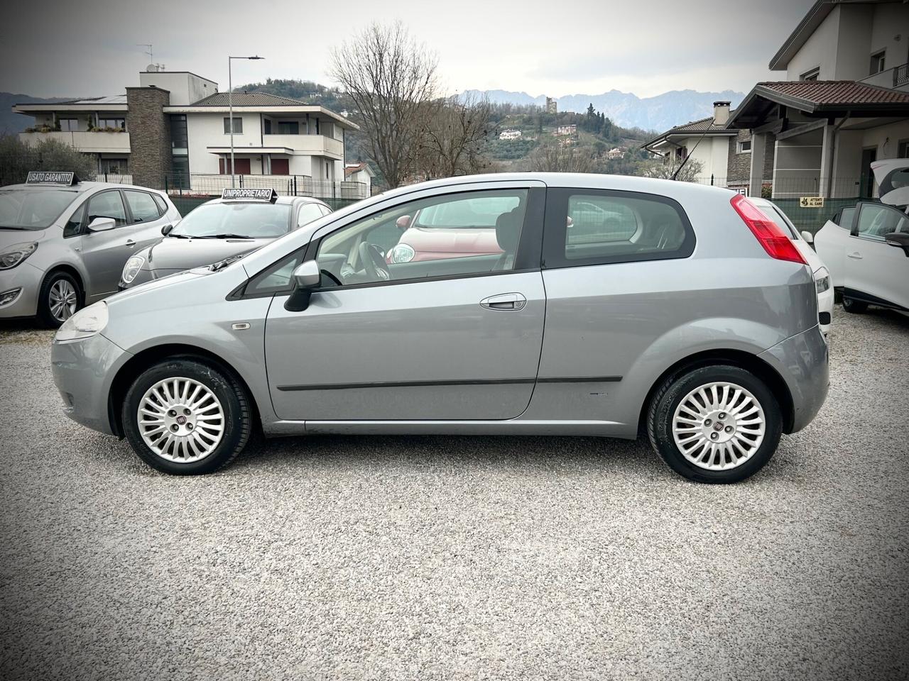 Fiat Grande Punto 1.2 65cv UNIPROPRIETARIO - NEOPATENTATI