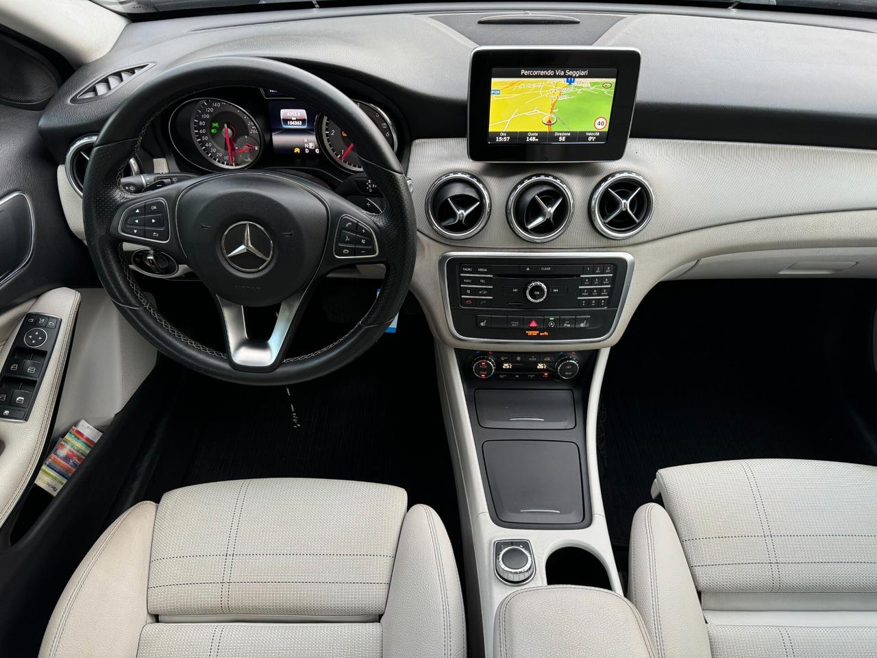 Mercedes-benz GLA 180d 109CV Automatic Premium