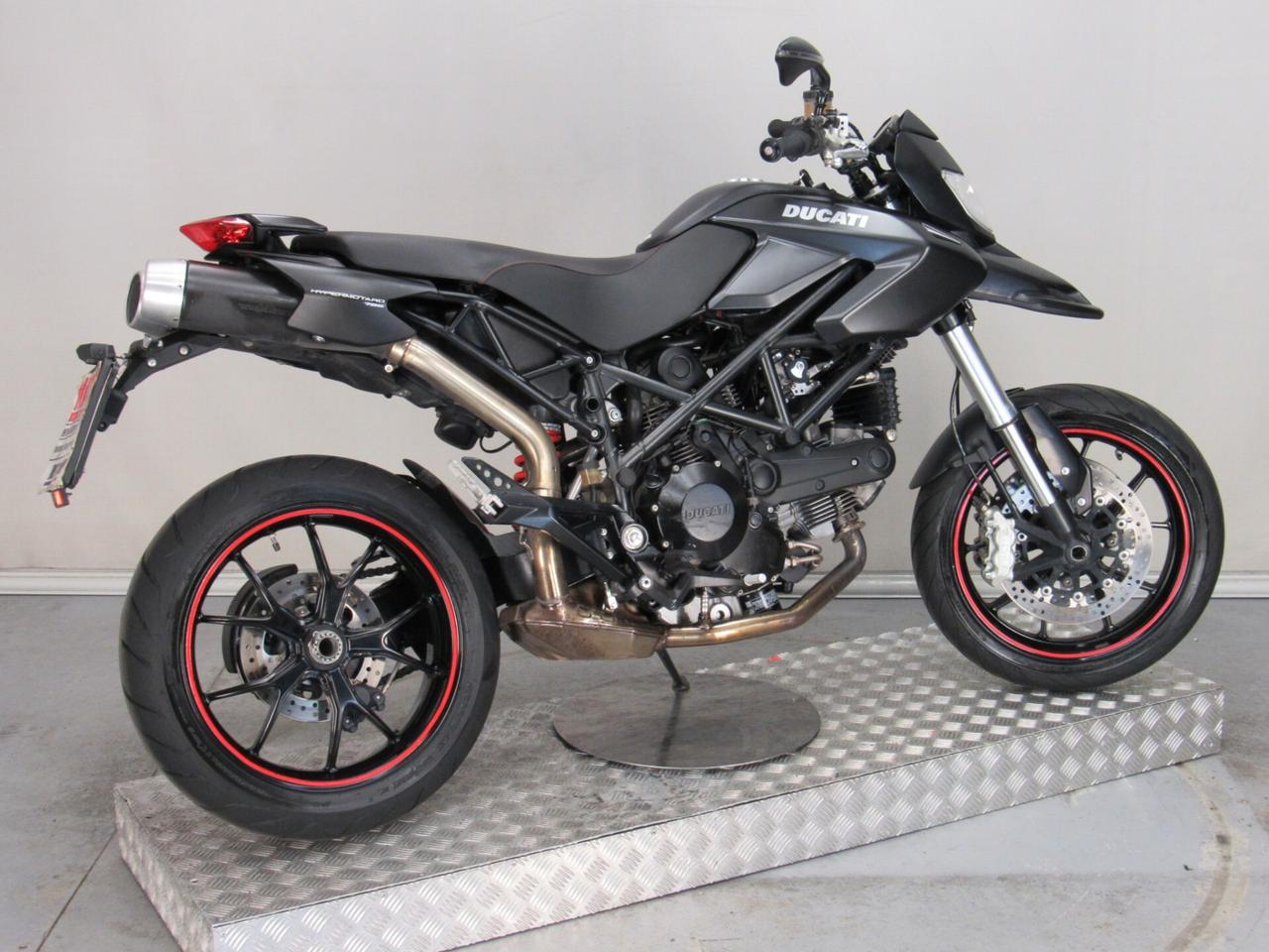 Ducati Hypermotard 796