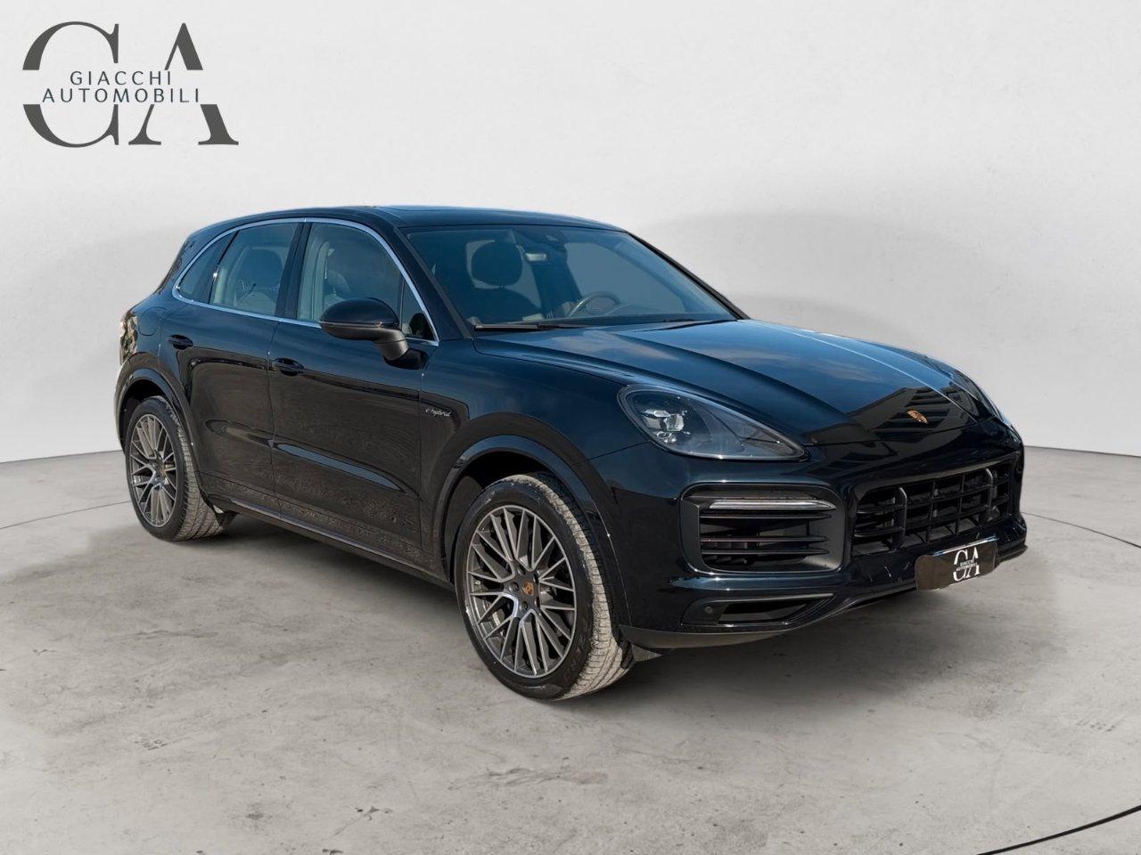 Porsche Cayenne 3.0 e-hybrid tiptronic