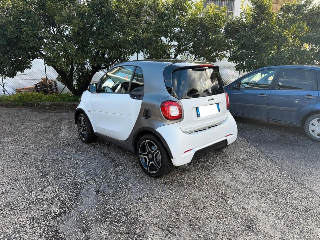 Smart ForTwo 453 70cv 1.0