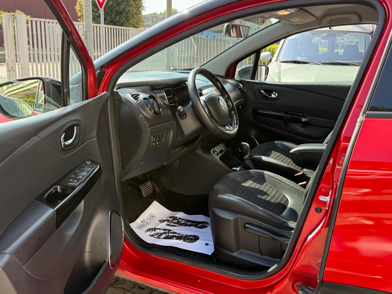 Renault Captur Aut. dCi 8V 90 CV EDC Start&Stop Energy Intens