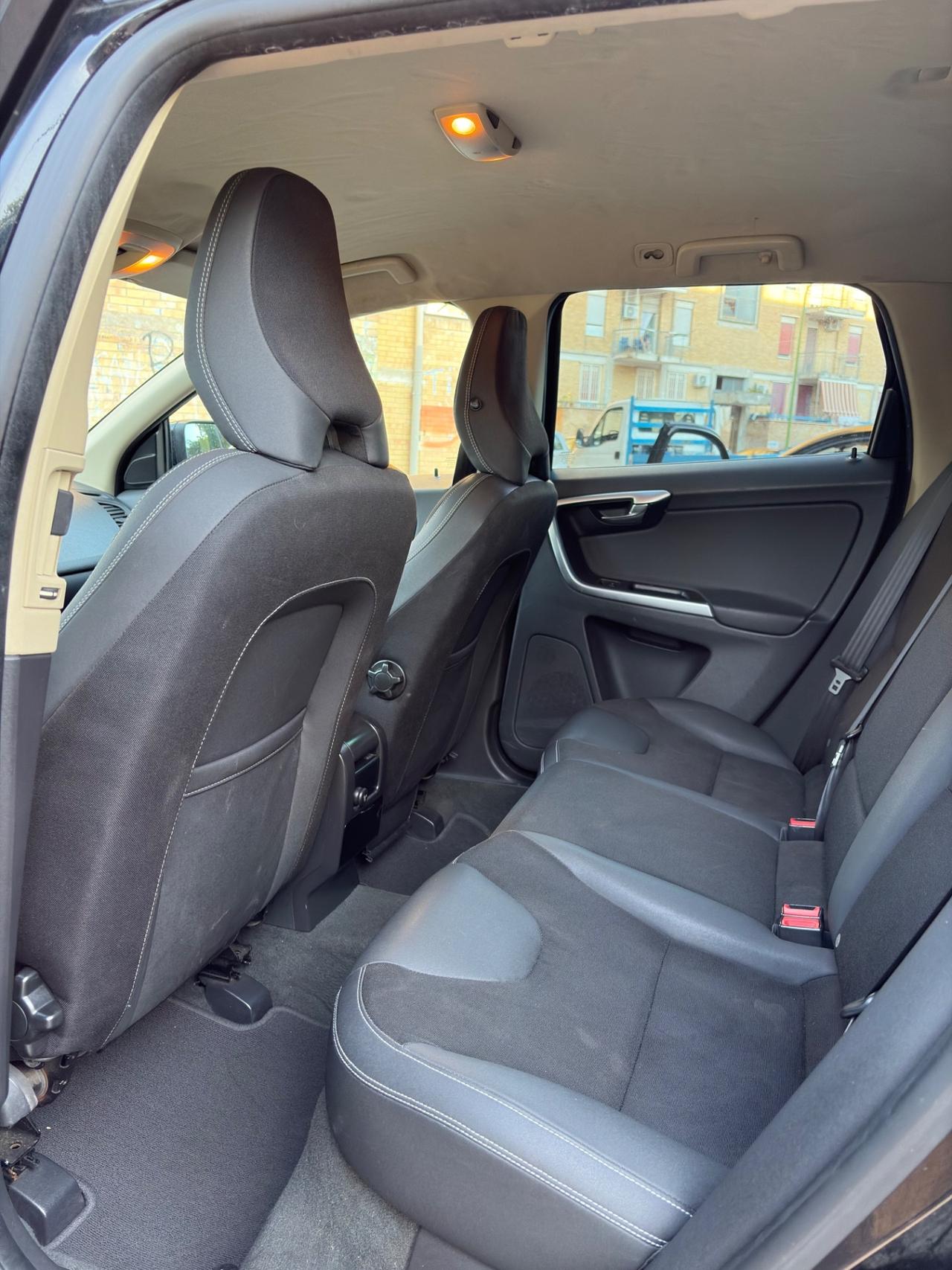 Volvo XC 60 D4 175cv automatico