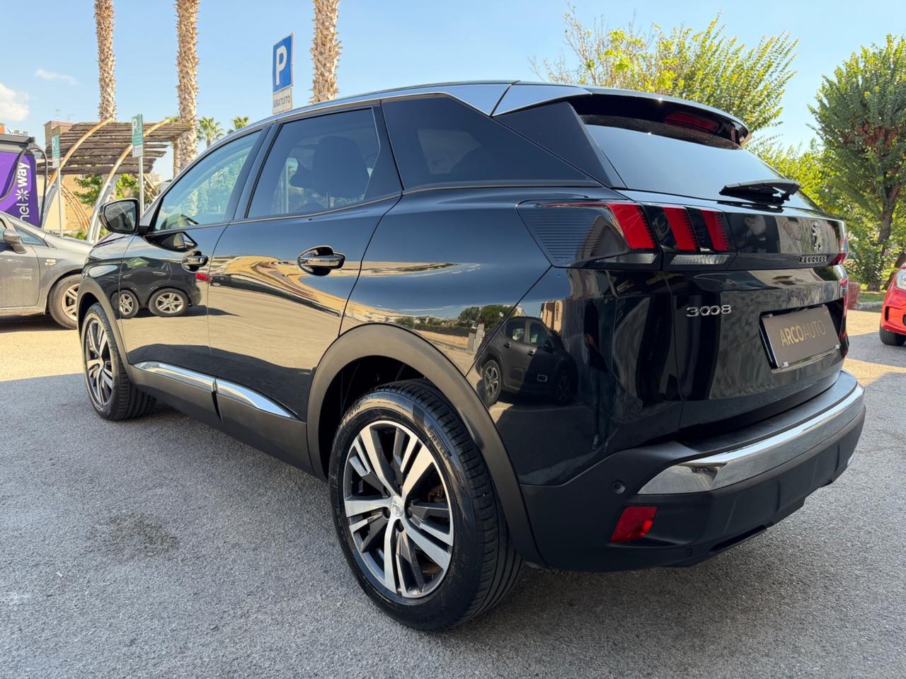 Peugeot 3008 BlueHDi 130 S&S EAT8 Allure