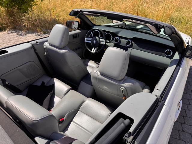 FORD Mustang 4.0 v6 Cabriolet