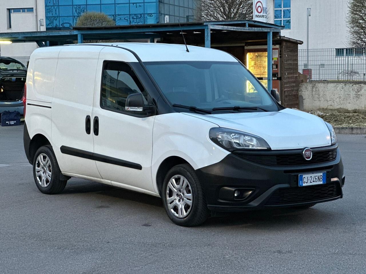 Fiat doblo del 2022 cc 1.6 diesel euro 6