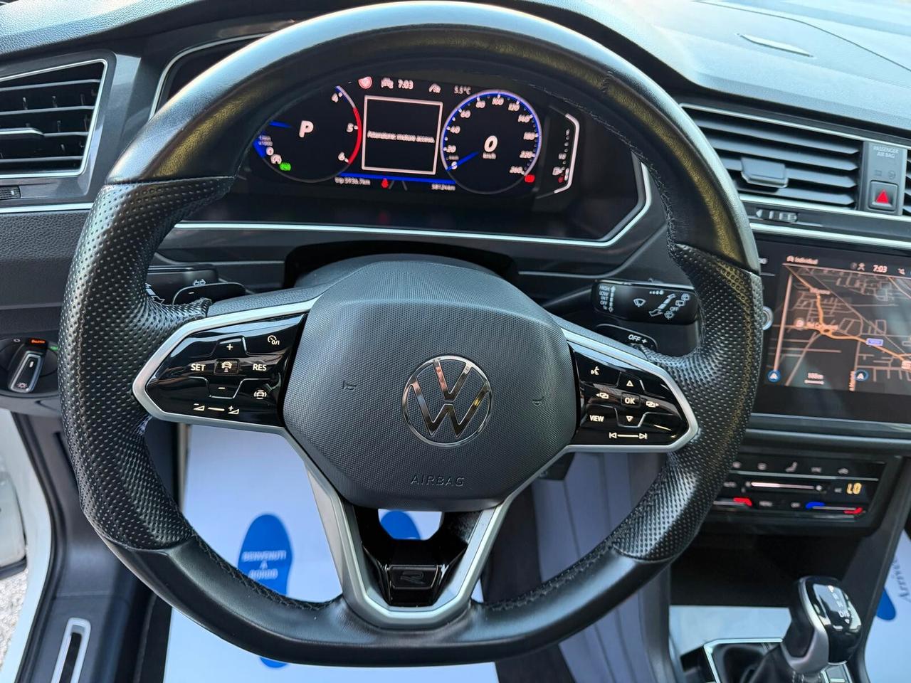 Volkswagen Tiguan 2.0 TDI 200 CV SCR DSG 4MOTION R-Line TETTO APRIBILE E GANCIO TRAINO