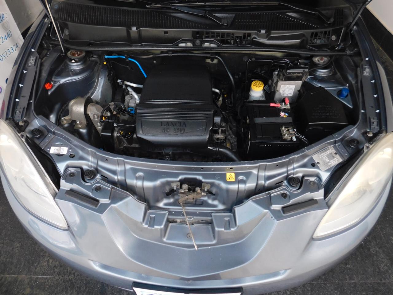 Lancia Ypsilon 1.2 Argento