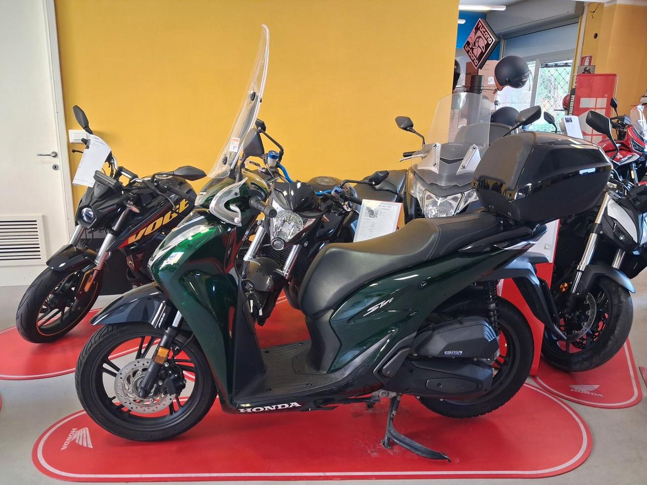 Honda SH 125 ABS + TCS