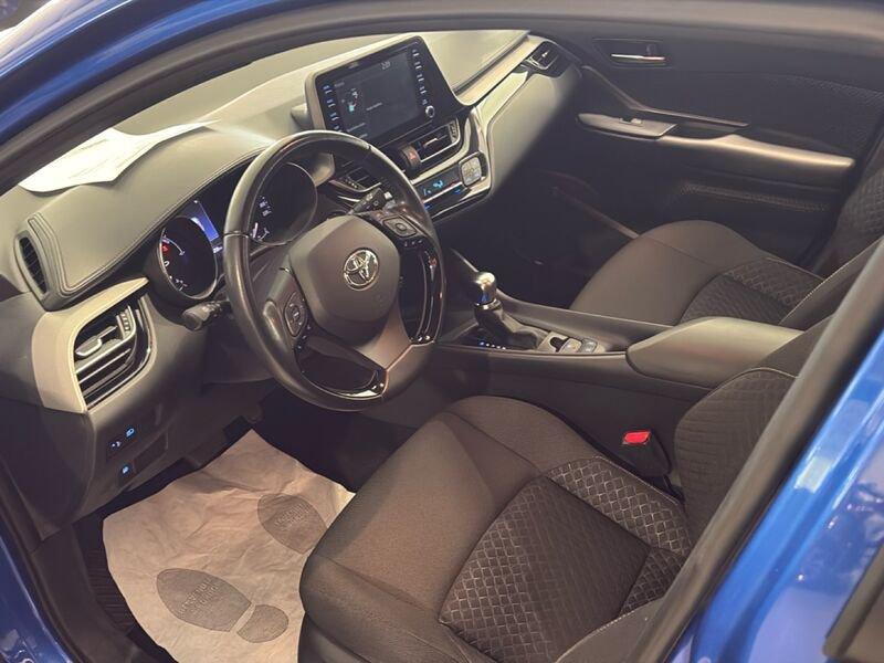 Toyota C-HR C-HR 1.8 Hybrid E-CVT Active