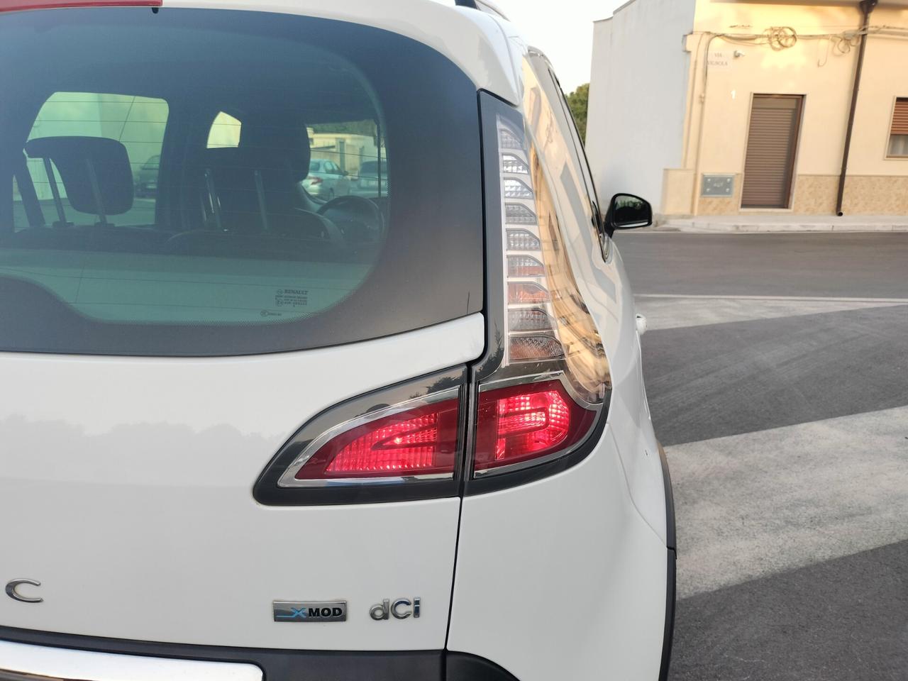 Renault Scenic Scénic XMod 1.5 dCi 110CV EDC Limited Cross