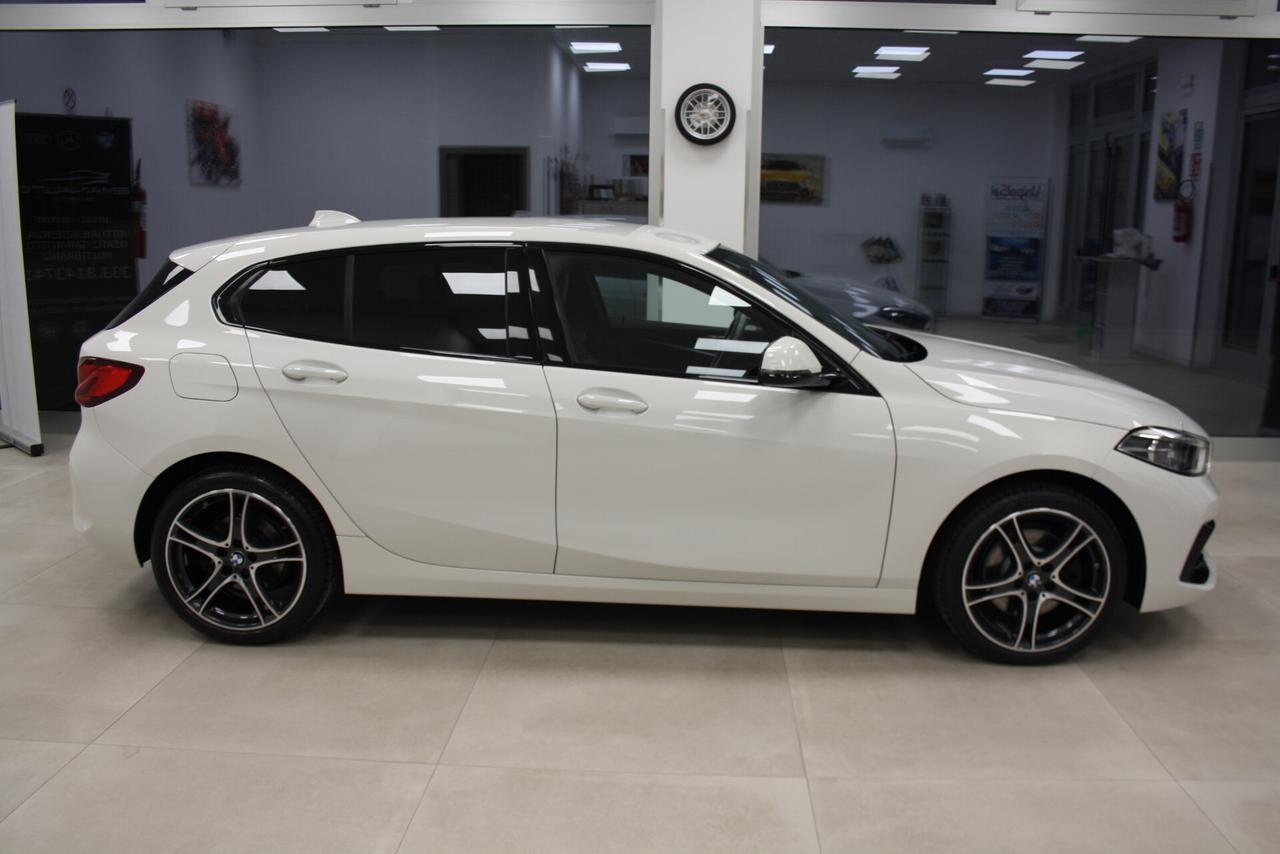 BMW 118D AUTOM 150CV SPORT *2021