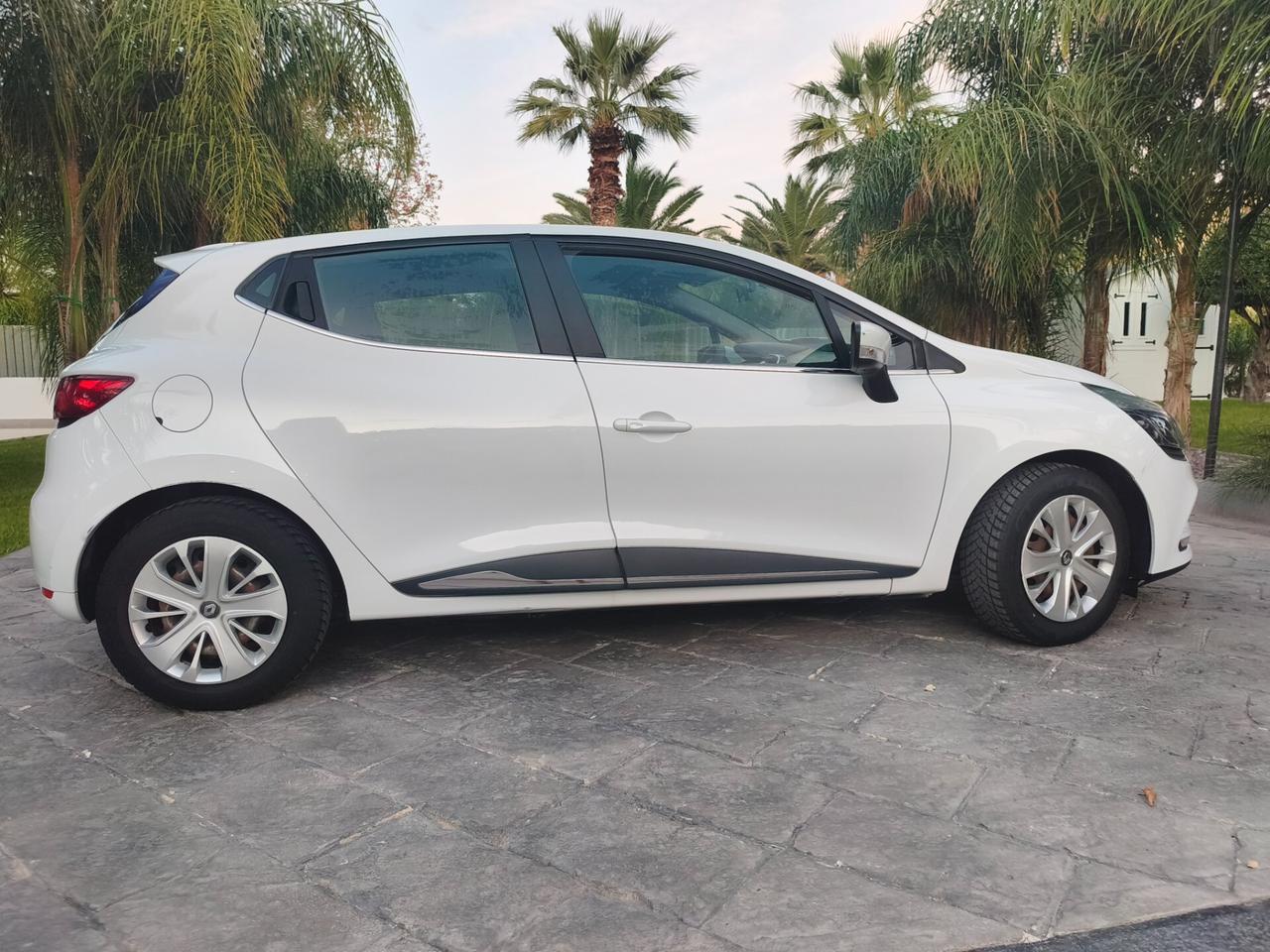 Renault Clio dCi 1.5 diesel 90 CV 5 porte Business