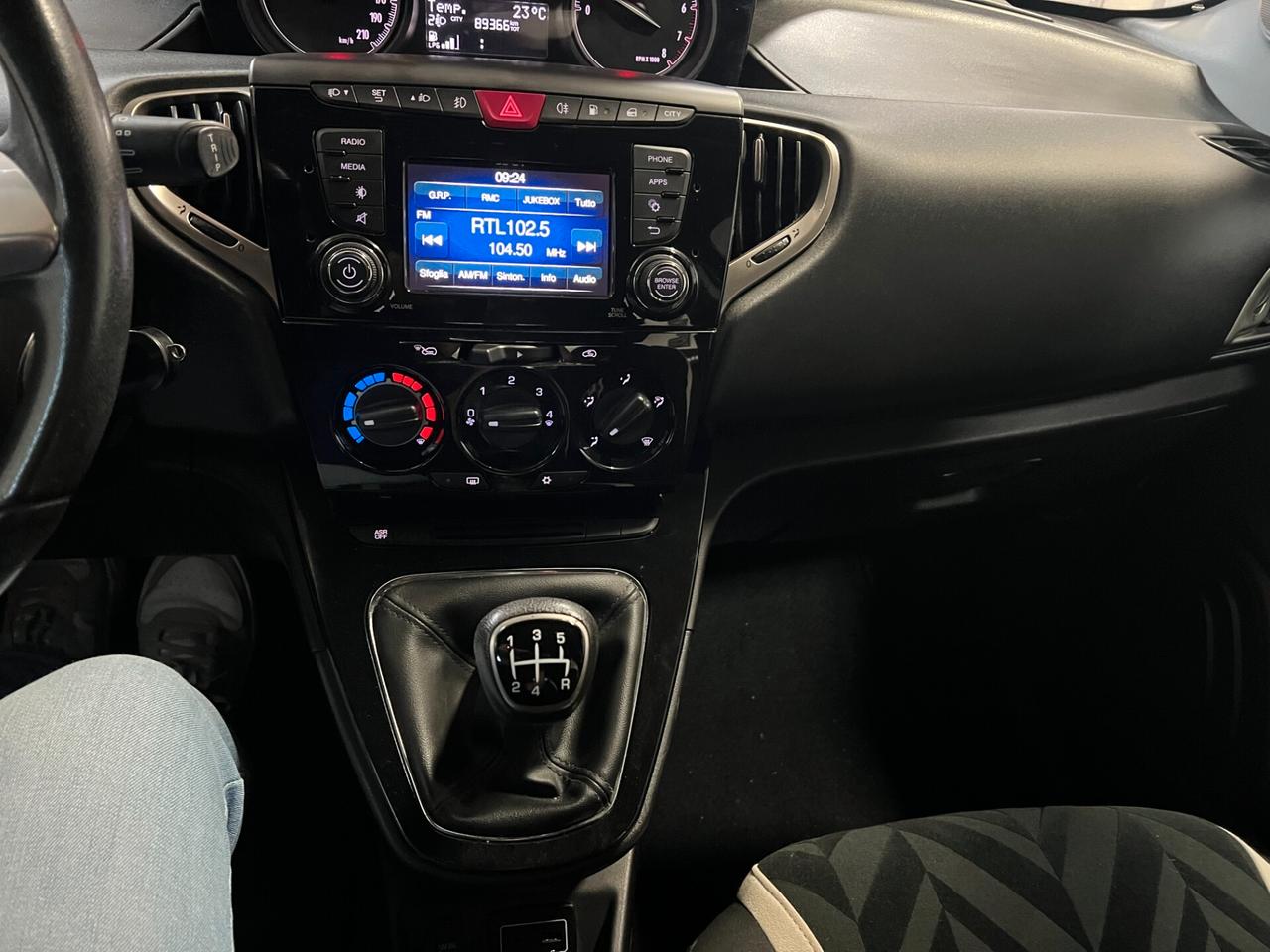 Lancia Ypsilon 1.2 69 CV 5 porte GPL Ecochic Gold