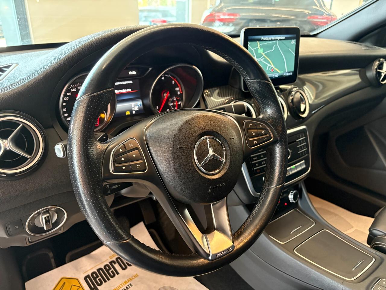 Mercedes-benz CLA 200 d Auto Premium AMG