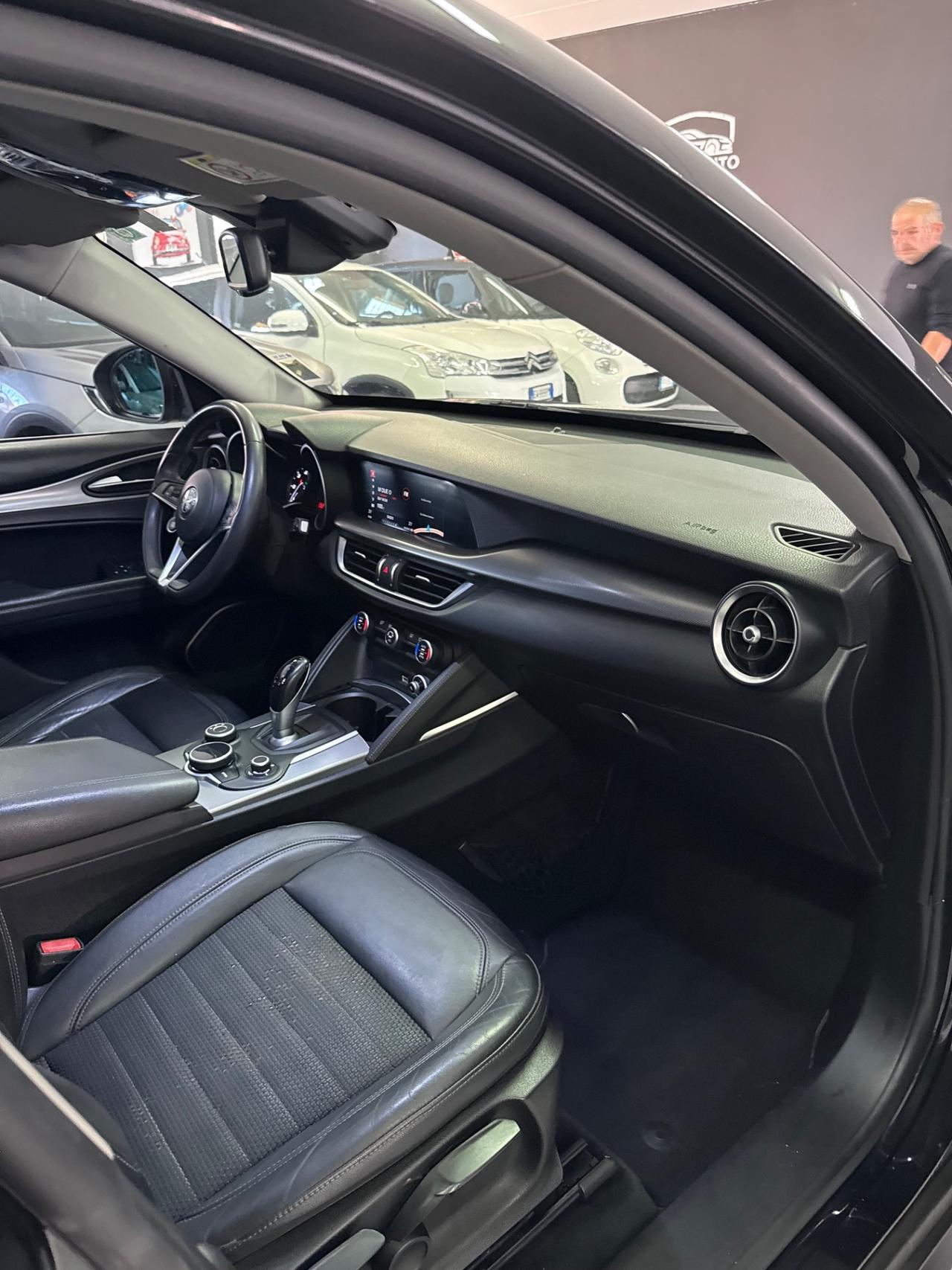 Alfa Romeo Stelvio 2.2 Turbodiesel 210 CV AT8 Q4 Executive