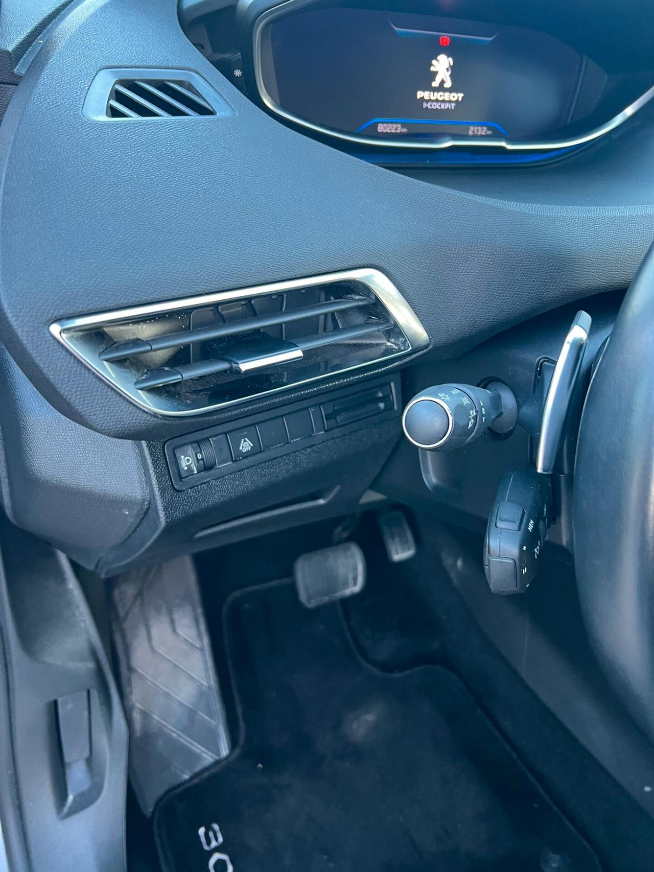 Peugeot 3008 BlueHDi 130 S&S EAT8 Allure Pack