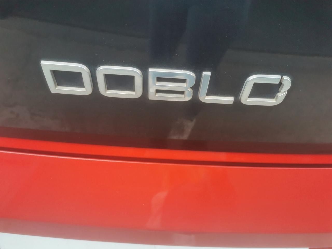 Fiat Doblo 1.6 Jtdm cv 105 2010