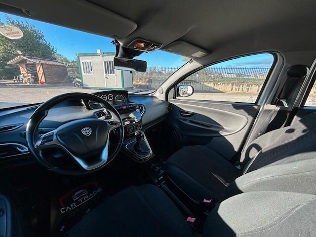 Lancia Ypsilon 1.2 69 CV 5 porte GPL Ecochic Silver