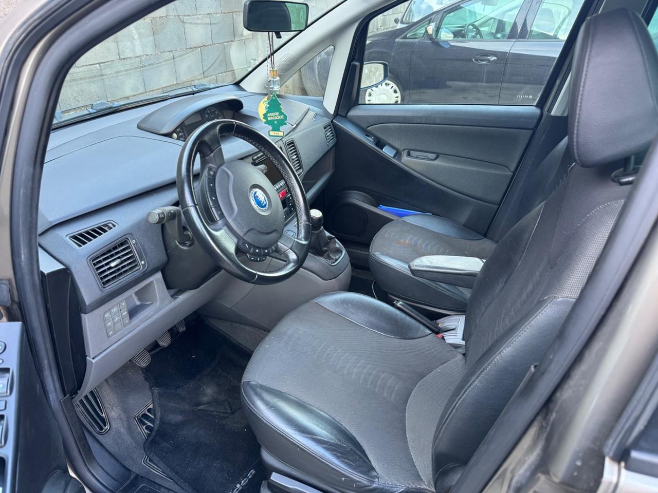 Fiat Idea 1.3 Multijet 16V Emotion